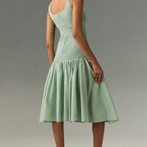 ✨ NWT Hutch Green Smocked Drop-Waist Midi Dress ✨